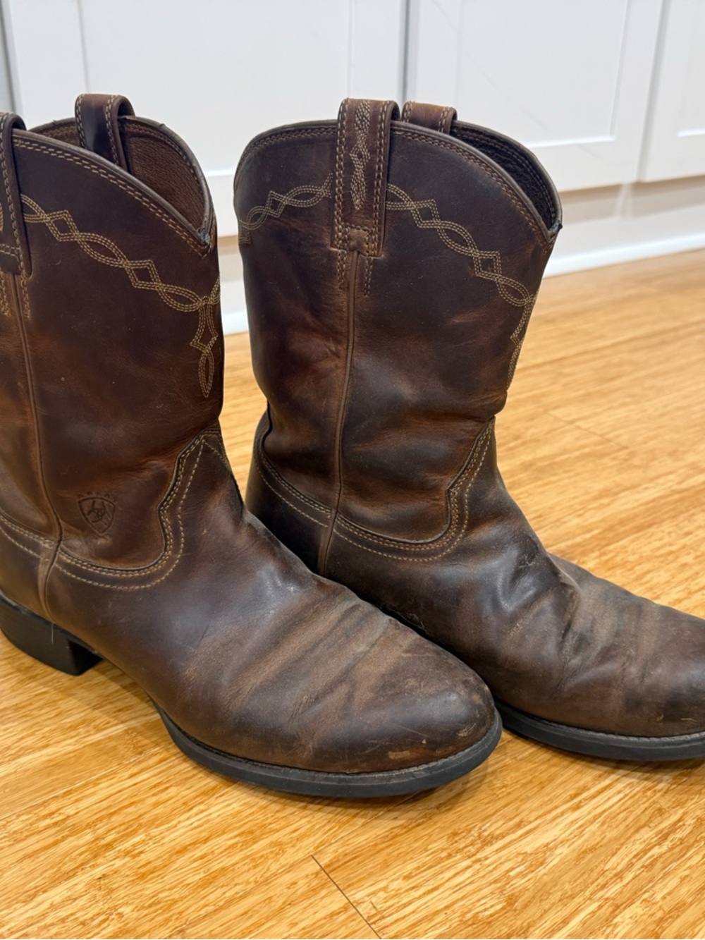 Ariat Heritage Roper Brown Leather Western Pull-On Boots Tan Stitching 10 1/2